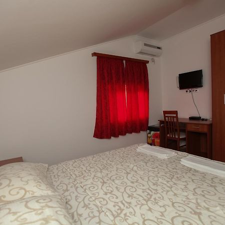 Ninkovic Hotell Trebinje Exteriör bild