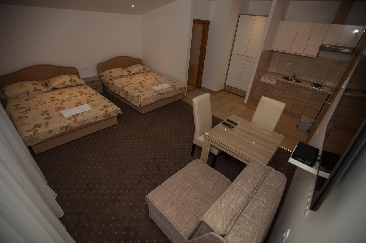 Ninkovic Hotell Trebinje Exteriör bild