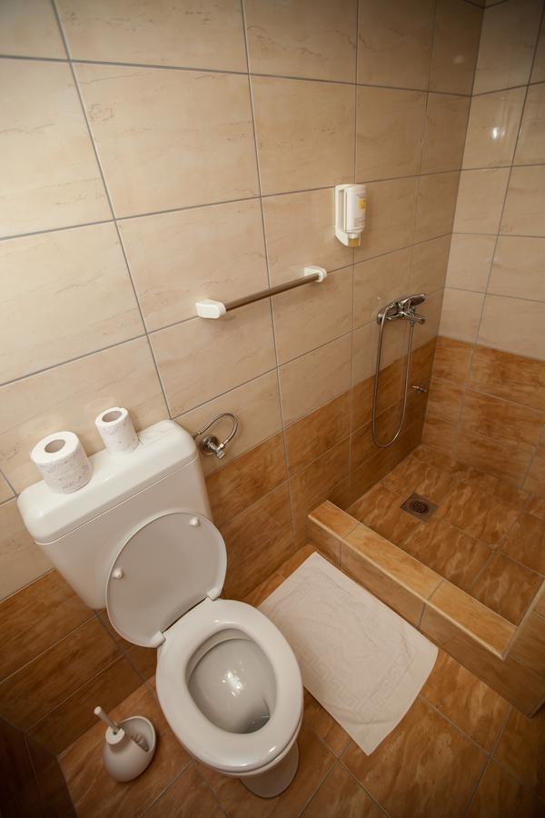 Ninkovic Hotell Trebinje Exteriör bild