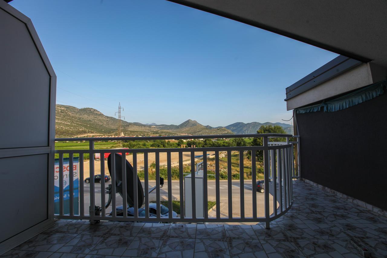 Ninkovic Hotell Trebinje Exteriör bild