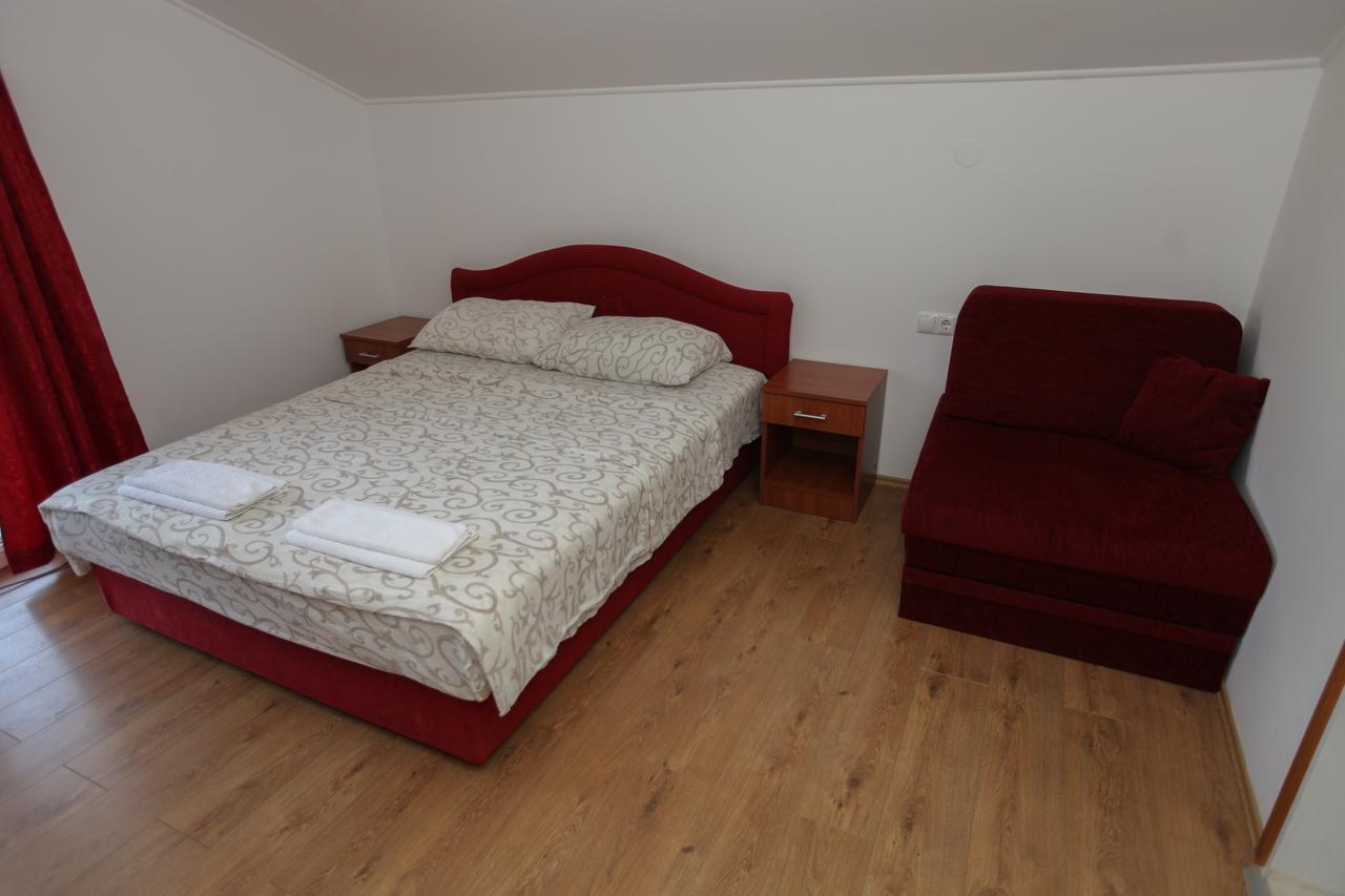 Ninkovic Hotell Trebinje Exteriör bild