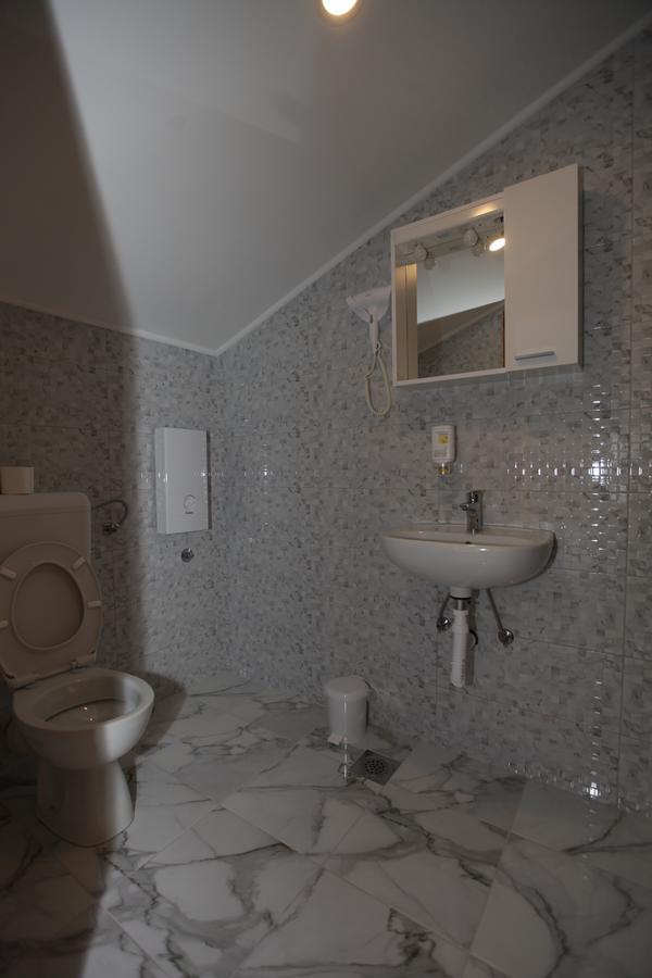 Ninkovic Hotell Trebinje Exteriör bild
