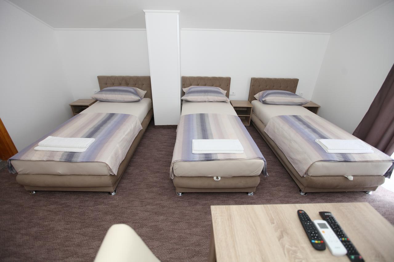Ninkovic Hotell Trebinje Exteriör bild