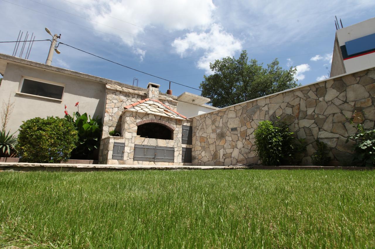 Ninkovic Hotell Trebinje Exteriör bild