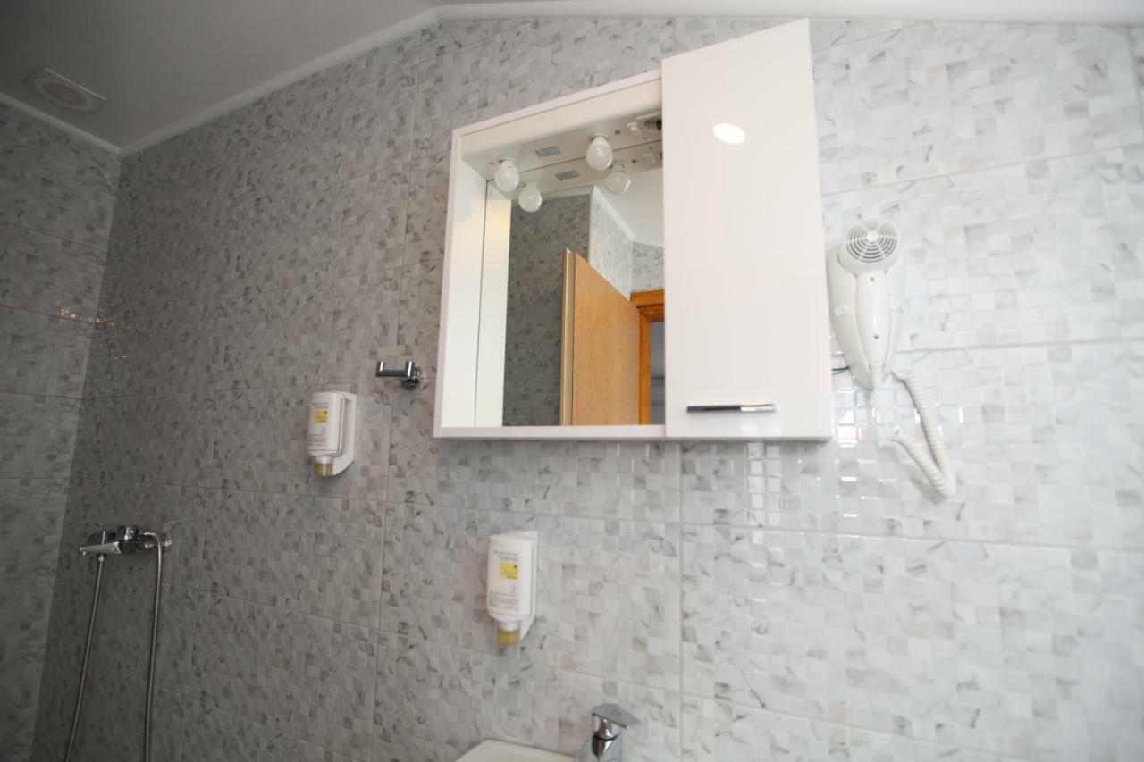 Ninkovic Hotell Trebinje Exteriör bild